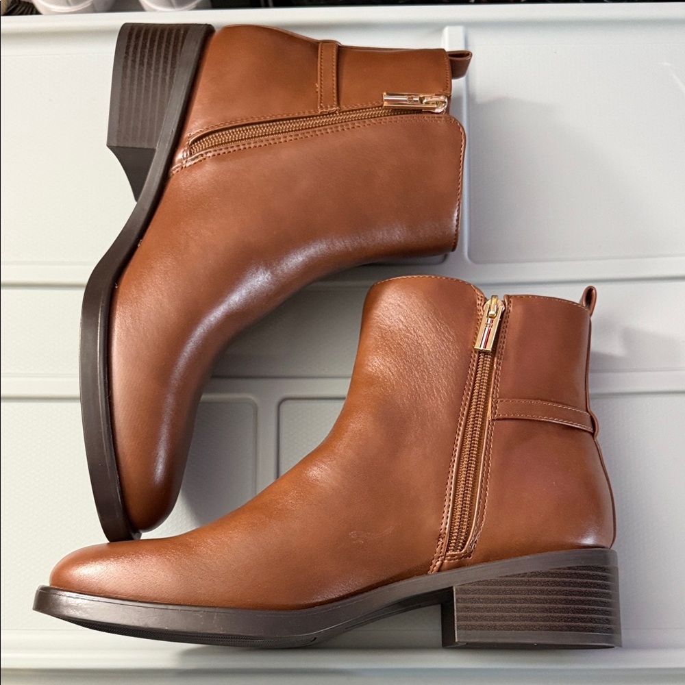 Tommy Hilfiger Tan Leather Ankle Booties - Picture 3 of 7